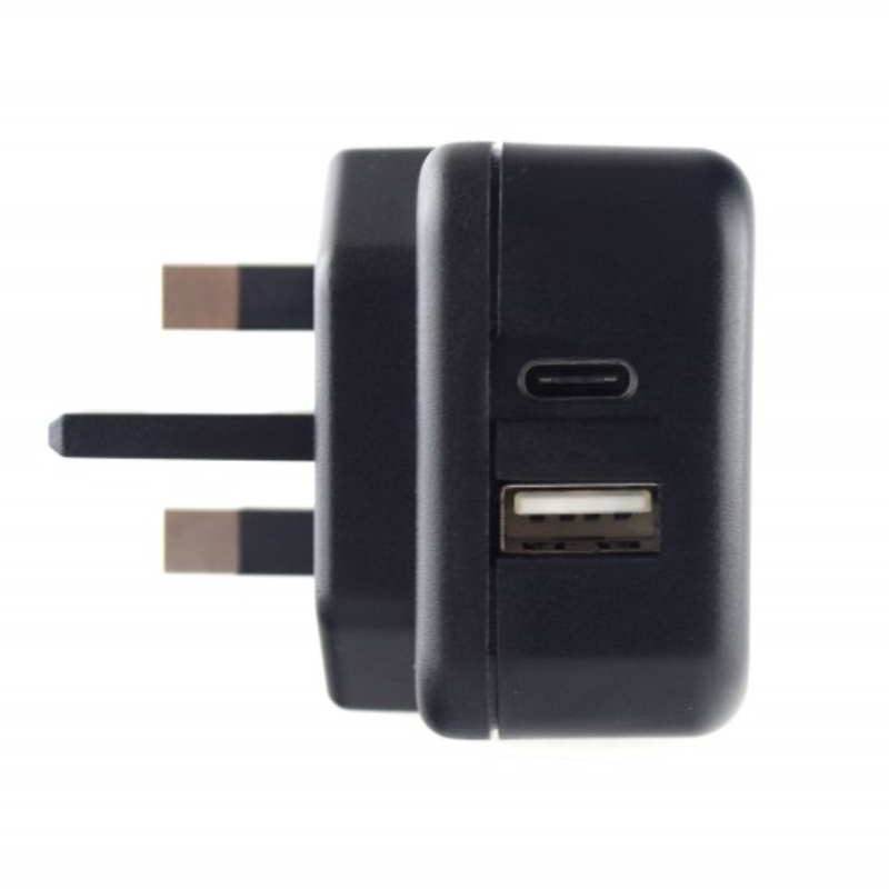 Pama 3 pin Wall Plug USB C & USB A Charger 1