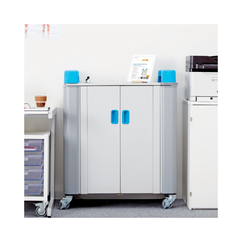 TabCabby 32H Compact Front Close in Situ 1